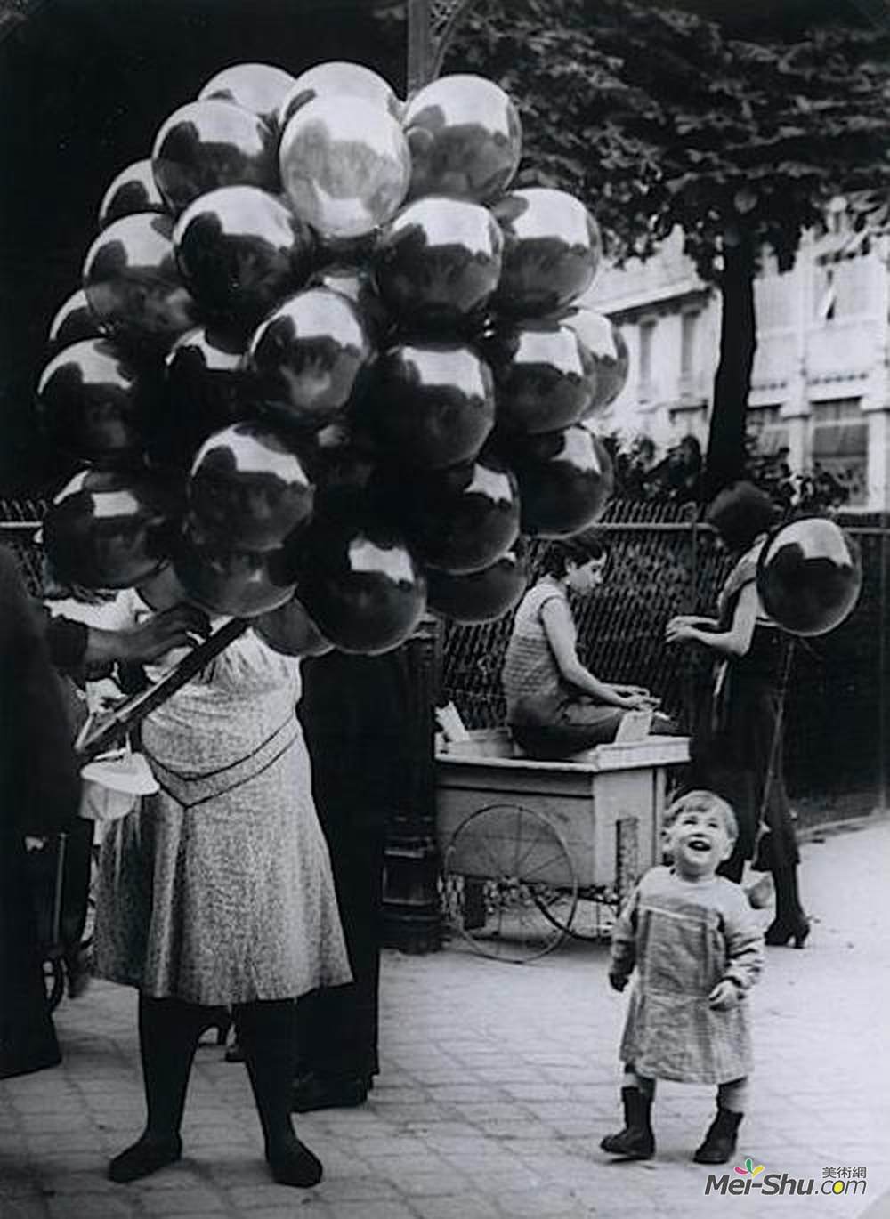 布拉赛(Brassai)高清作品《气球商人》