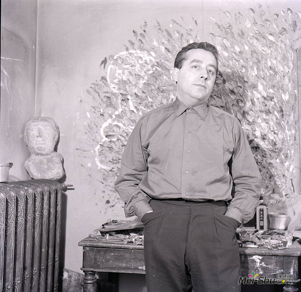 布鲁诺卡西纳里(Bruno Cassinari)