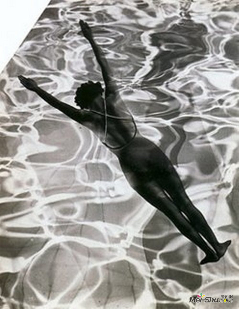 多拉·玛尔(Dora Maar)高清作品《淡香水》