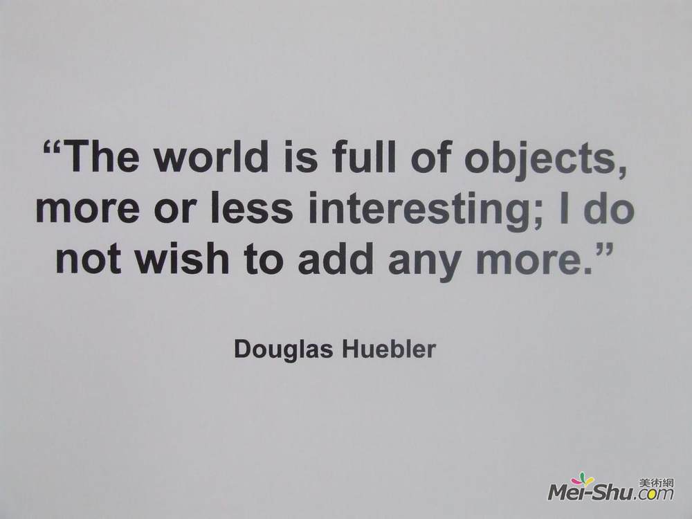 道格拉斯·胡埃贝勒(Douglas Huebler)高清作品《世界是…》