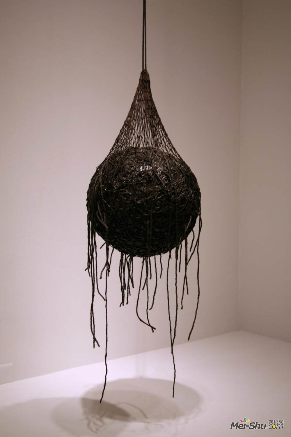 伊娃·黑塞(Eva Hesse)高清作品《眩晕迂回》