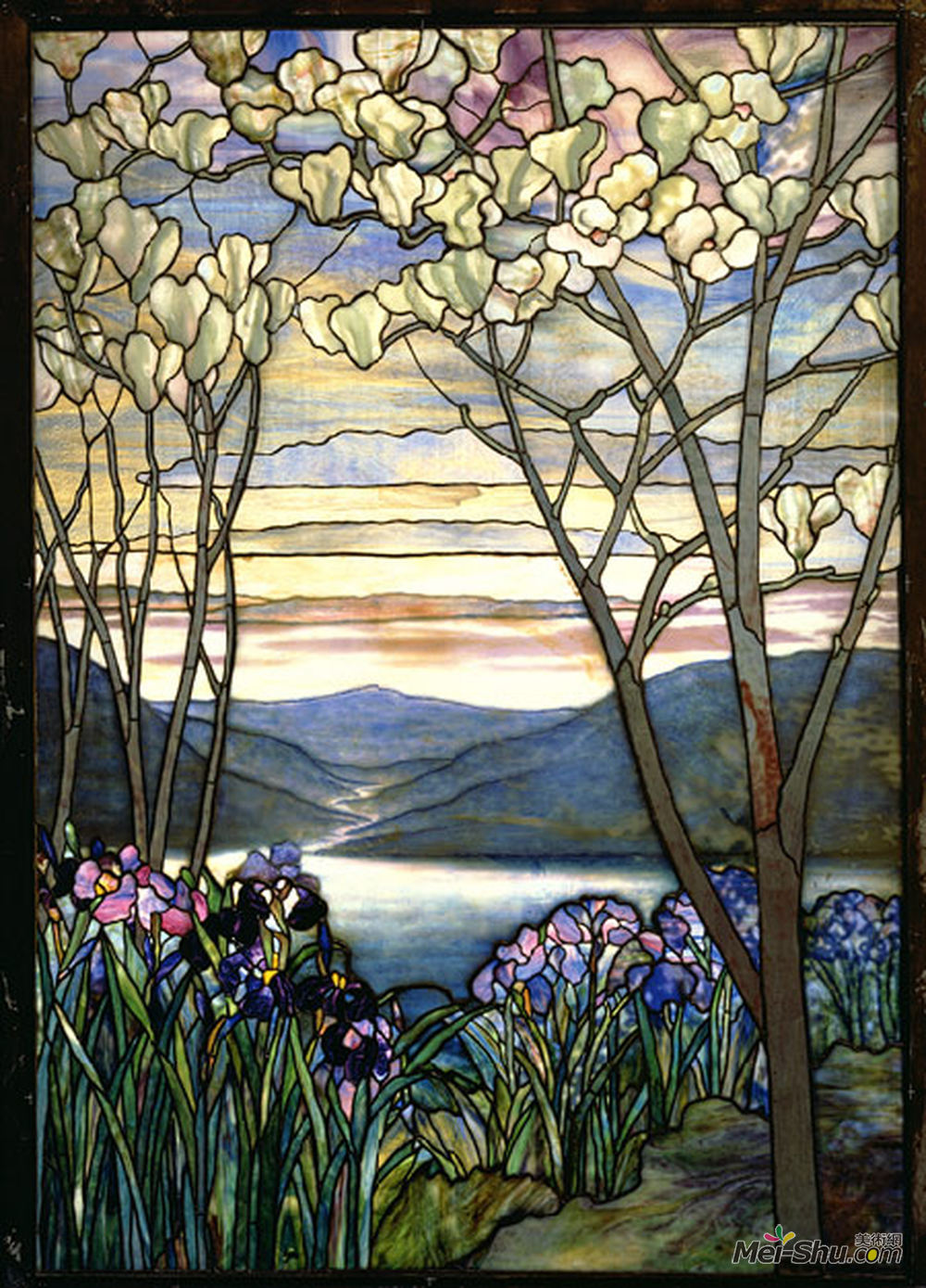 蒂凡尼(Louis Comfort Tiffany)高清作品《马格诺利亚与鸢尾》