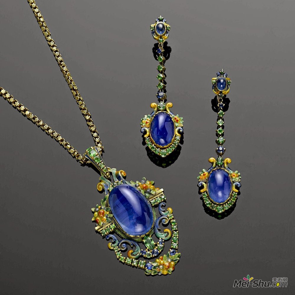 蒂凡尼(Louis Comfort Tiffany)高清作品《蓝宝石、脱石榴石和珐琅套装》