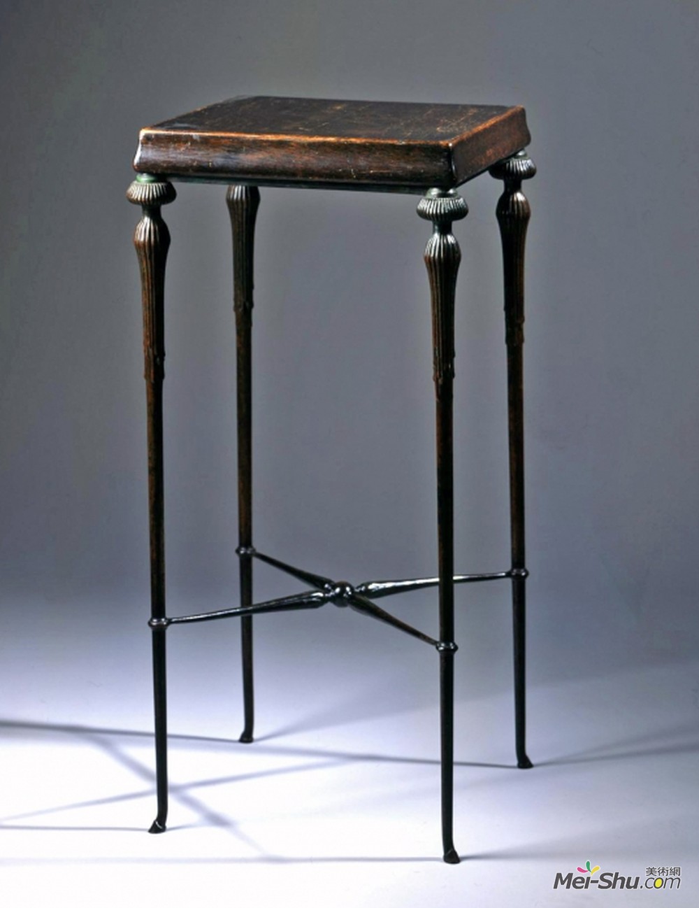 蒂凡尼(Louis Comfort Tiffany)高清作品《表》