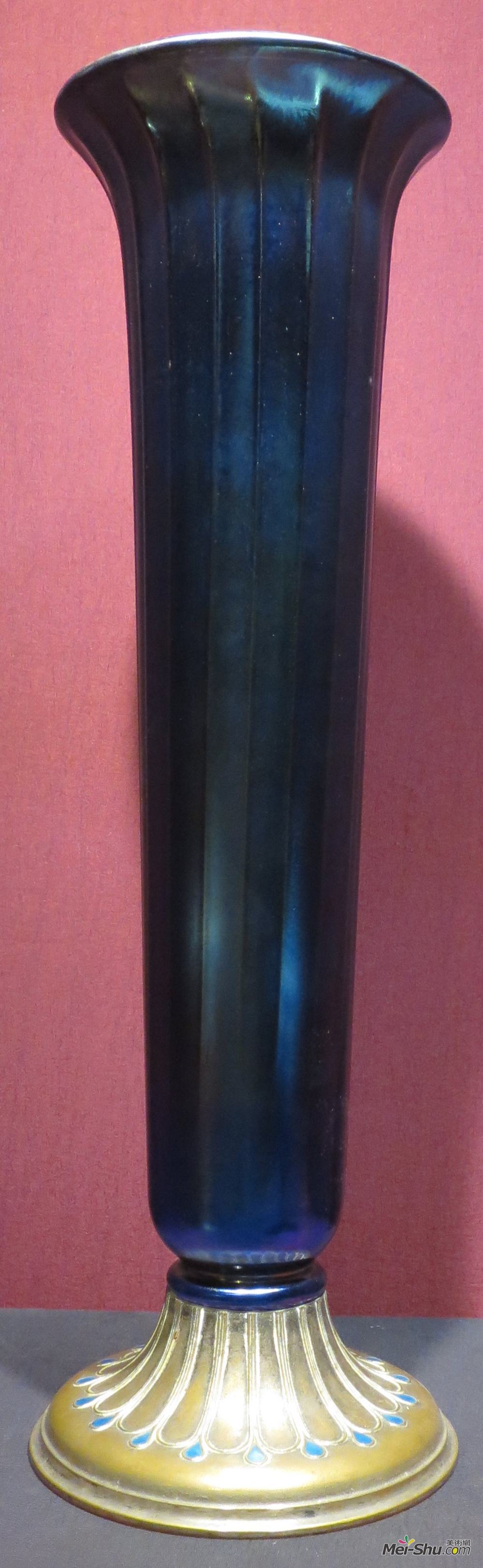 蒂凡尼(Louis Comfort Tiffany)高清作品《喇叭花瓶》
