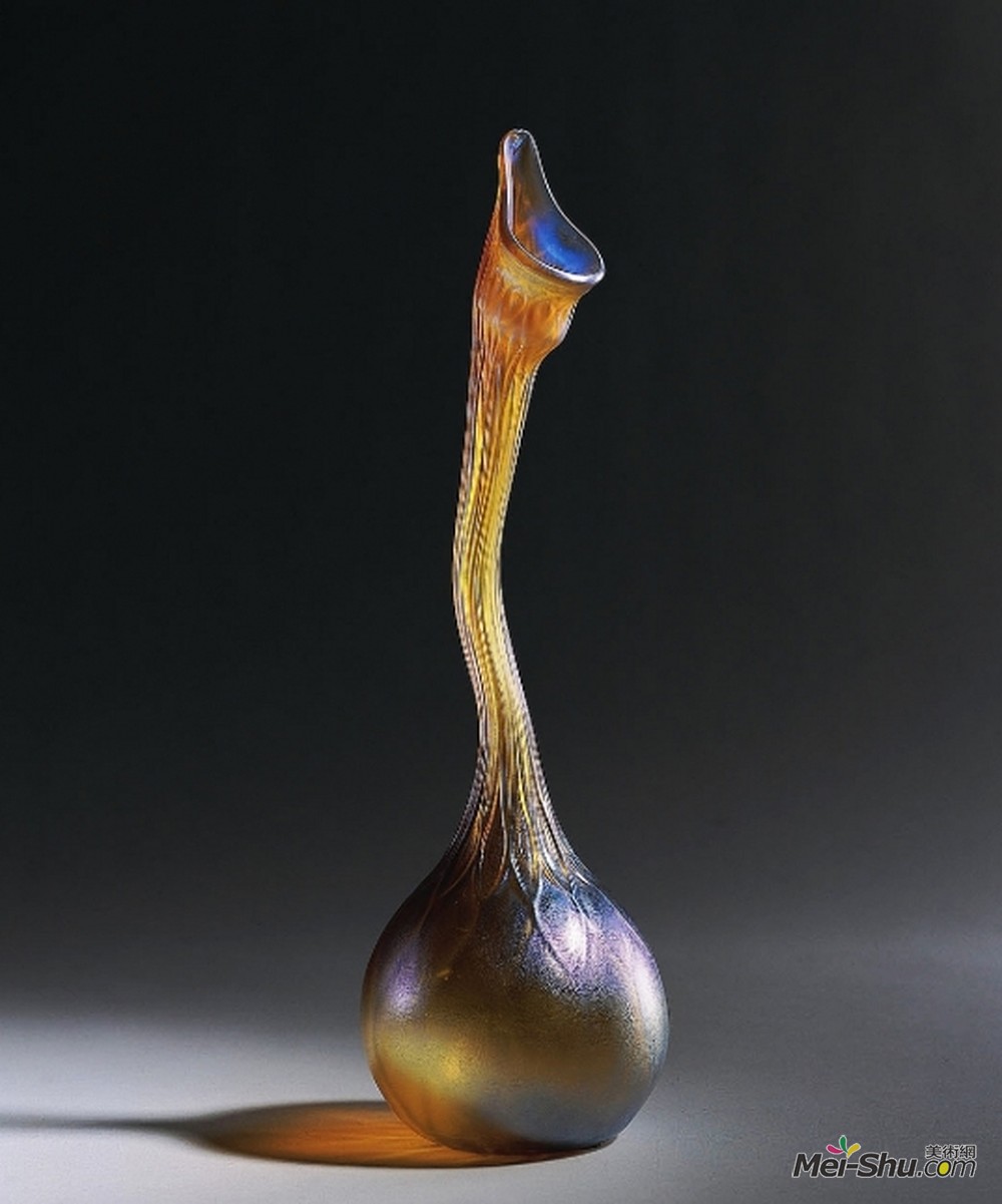 蒂凡尼(Louis Comfort Tiffany)高清作品《花瓶。玫瑰喷水器》