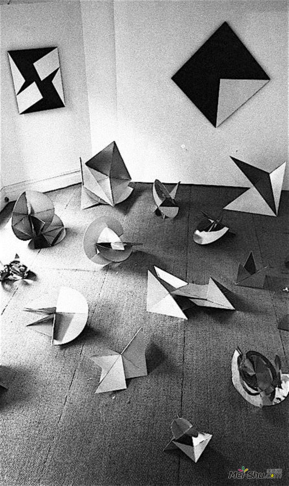 拉贾·克拉克(Lygia Clark)高清作品《比克霍斯》