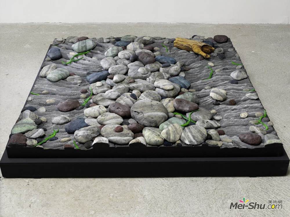 皮耶罗·吉拉迪(Piero Gilardi)高清作品《萨西》