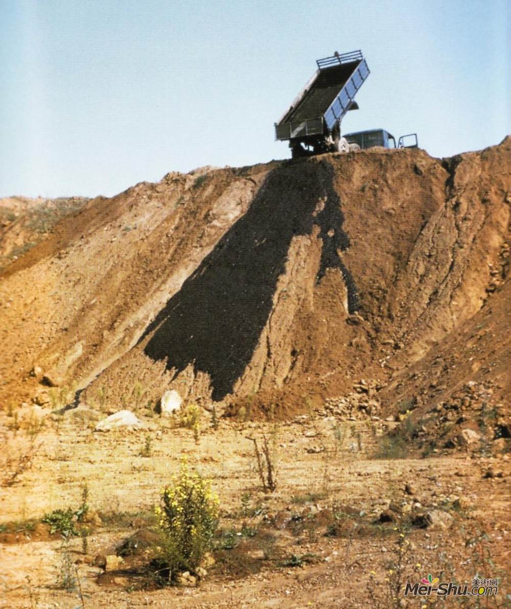 罗伯特·史密森(Robert Smithson)高清作品《沥青路面坍塌》