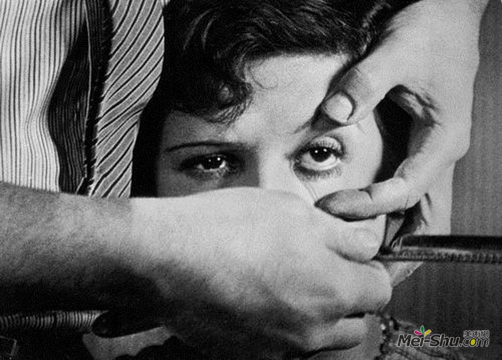 萨尔瓦多·达利(Salvador Dali)高清作品《安达卢西亚的狗（电影依然）》