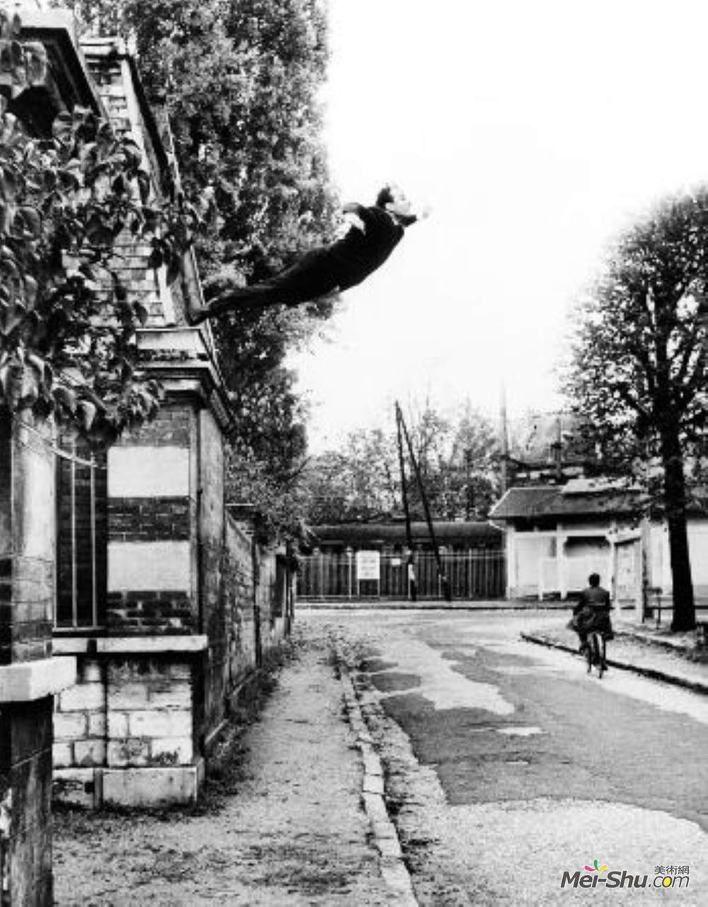 伊夫·克莱因(Yves Klein)高清作品《坠入虚空》