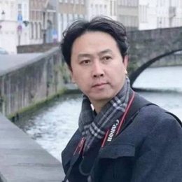 李迅