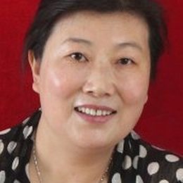 胡芳