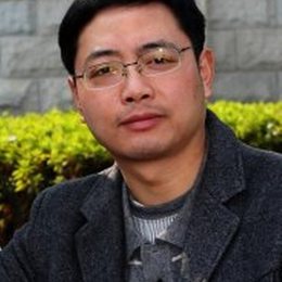 晏铭