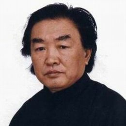 尹德年