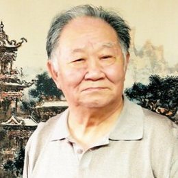 何镜涵