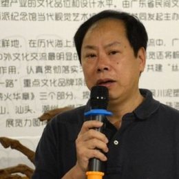 李劲堃