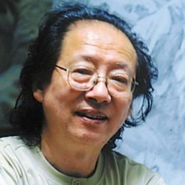 何哲生