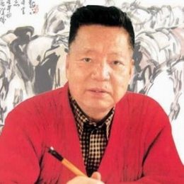 韦江凡