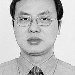 杨雷