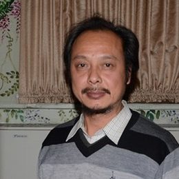 管苠钢