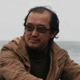 谌宏微