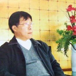 贺伯英