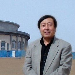关巍