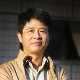 万国华