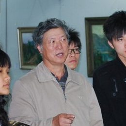 黄德伟