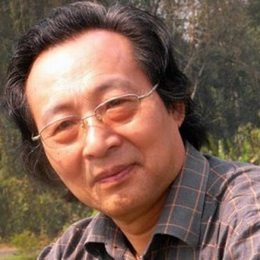 向极鄢