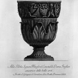 乔瓦尼·巴蒂斯塔·皮拉内西(Giovanni Battista Piranesi)高清作品:Antique vase of marble in the Villa Valenti at Porta Pia