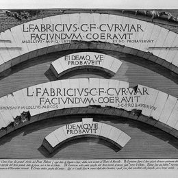 乔瓦尼·巴蒂斯塔·皮拉内西(Giovanni Battista Piranesi)高清作品:The Roman antiquities, t. 4, Plate XVII. View of the Bridge