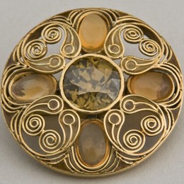《胸针》蒂凡尼(Louis Comfort Tiffany)高清作品欣赏