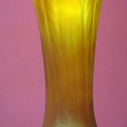 《长颈玻璃花瓶》蒂凡尼(Louis Comfort Tiffany)高清作品欣赏