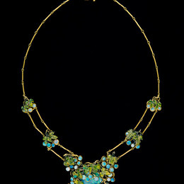 《项链》蒂凡尼(Louis Comfort Tiffany)高清作品欣赏