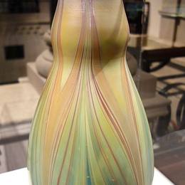 《花瓶》蒂凡尼(Louis Comfort Tiffany)高清作品欣赏