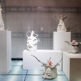 《新生(1)》贾苏黛作品
